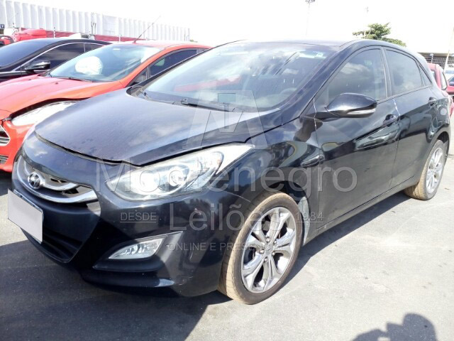LOTE 030 - HYUNDAI I30 GLS 1.8 16v MPI (Aut) 2014