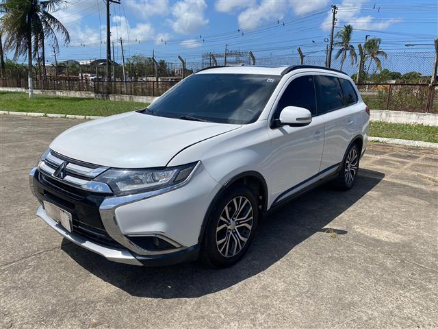 LOTE 075 MMC OUTLANDER 2.0