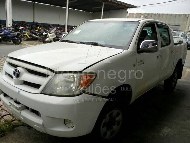 LOTE 033 - Toyota Hilux 3.0 Turb0 4x4 2015